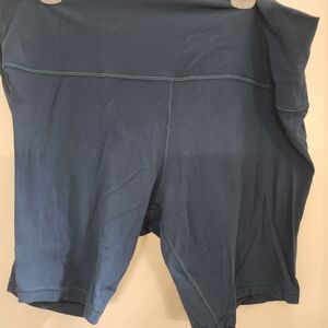 Lululemon high rise shorts size 18